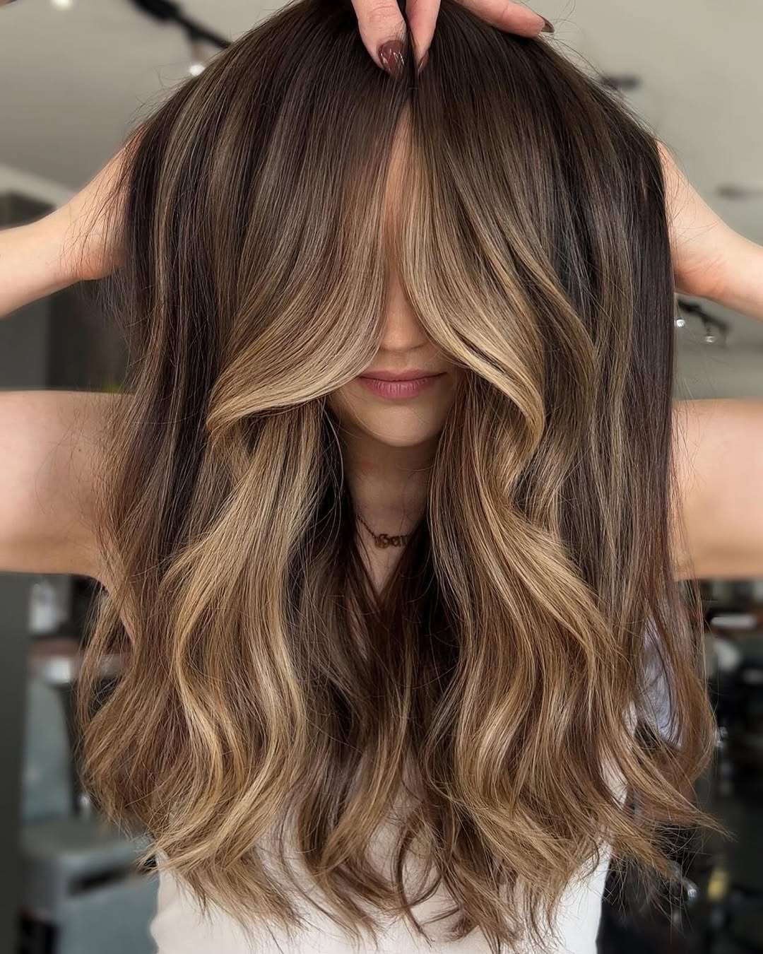 Brunette balayage - oligopro - Calura gloss#oligopro #caluragloss #alixoligo #mastersofbalayage @mastersofbalayage #mobawards_brunette2024